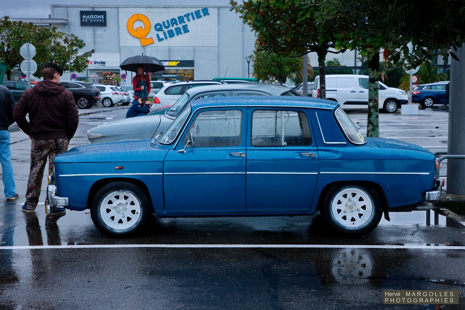 Renault 8 Majort-02.jpg
